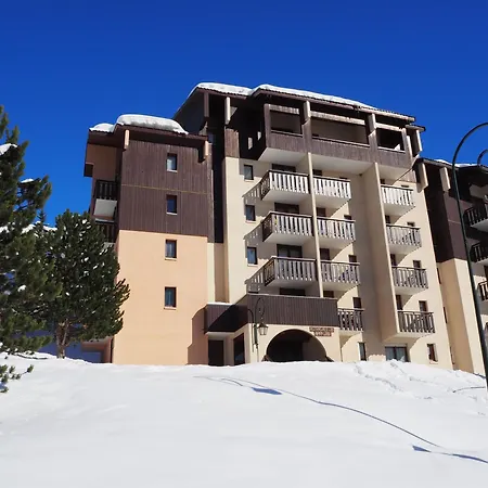 Apartment Classique Aux Menuires, Proche Des Pistes - Fr-1-344-1228